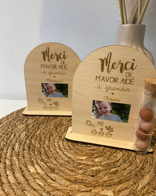 Décoration en bois à planter – “Merci de m’avoir aidé à grandir”