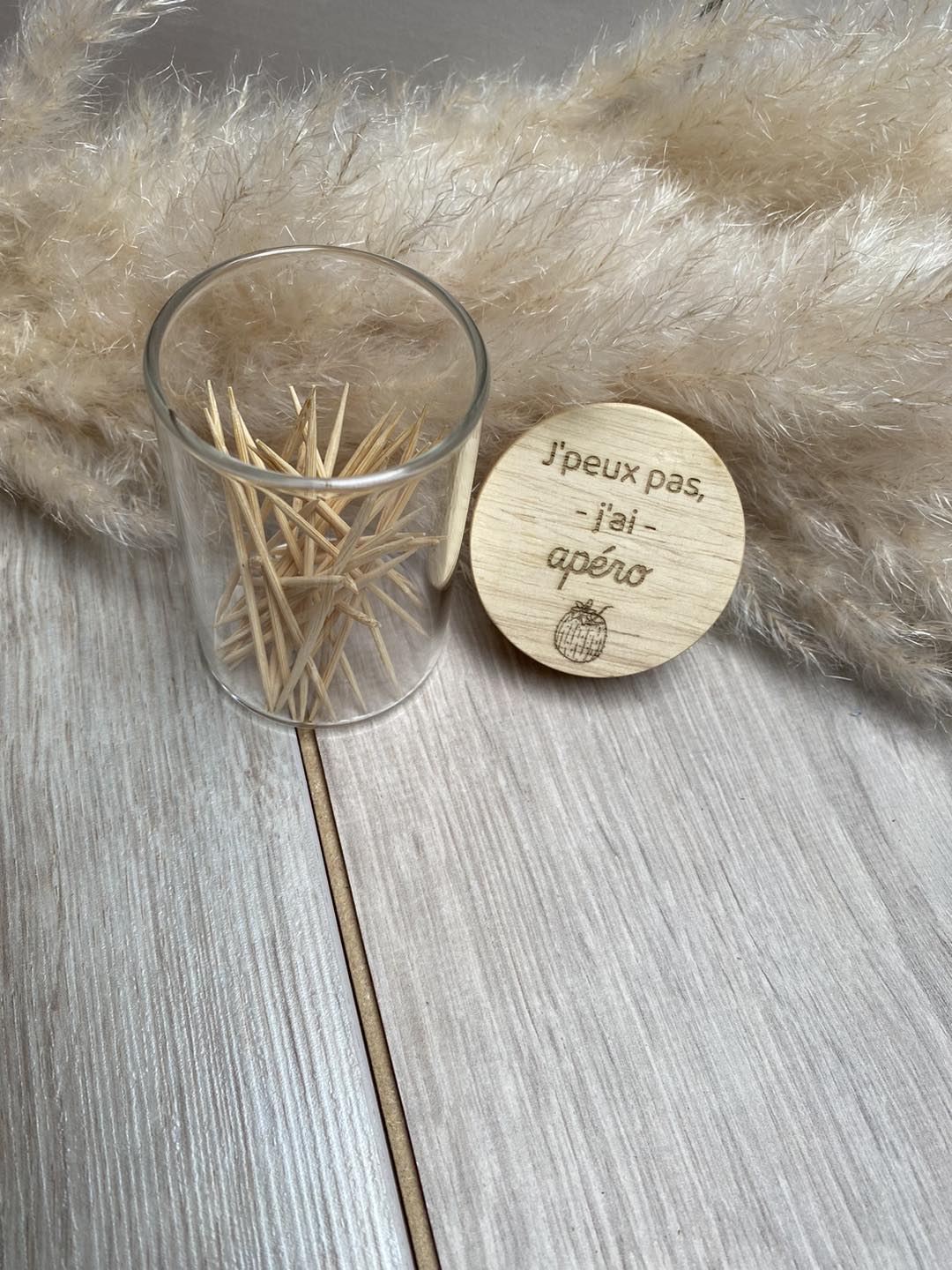 Coffret “Apéro” – planche & accessoires gravés