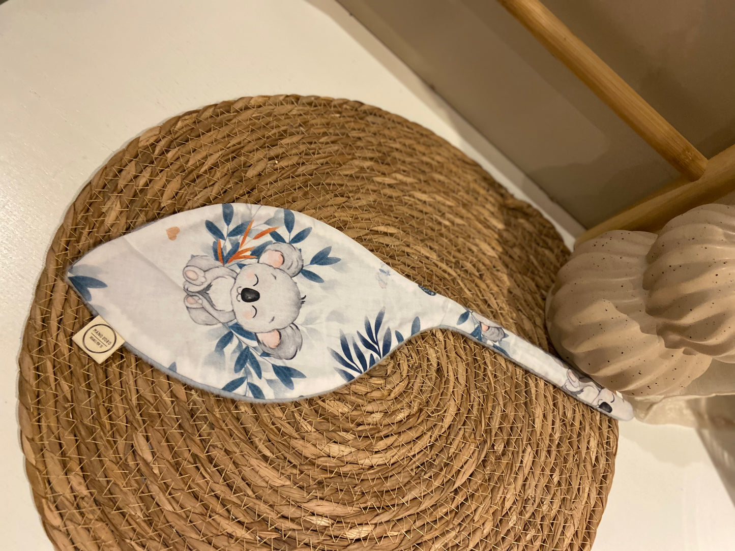 Doudou en forme de feuille