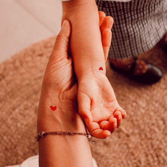 Planche de mini-tatouages coeurs