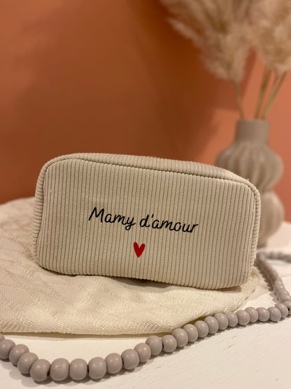 Trousse côtelée