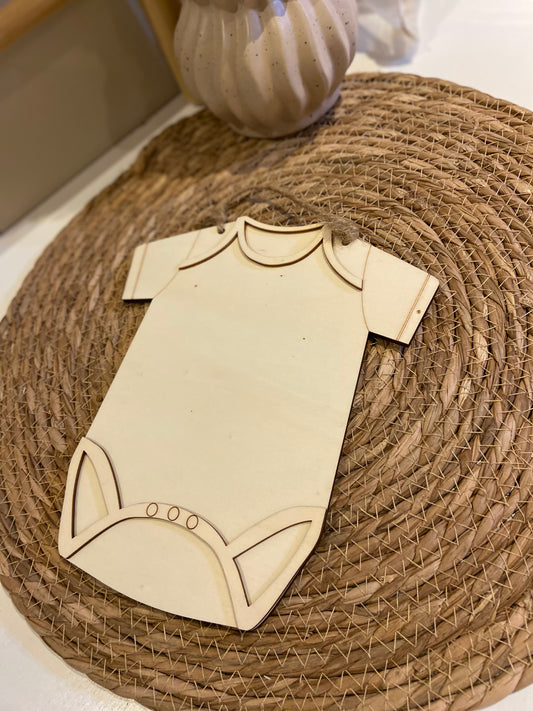 Body en bois à suspendre
