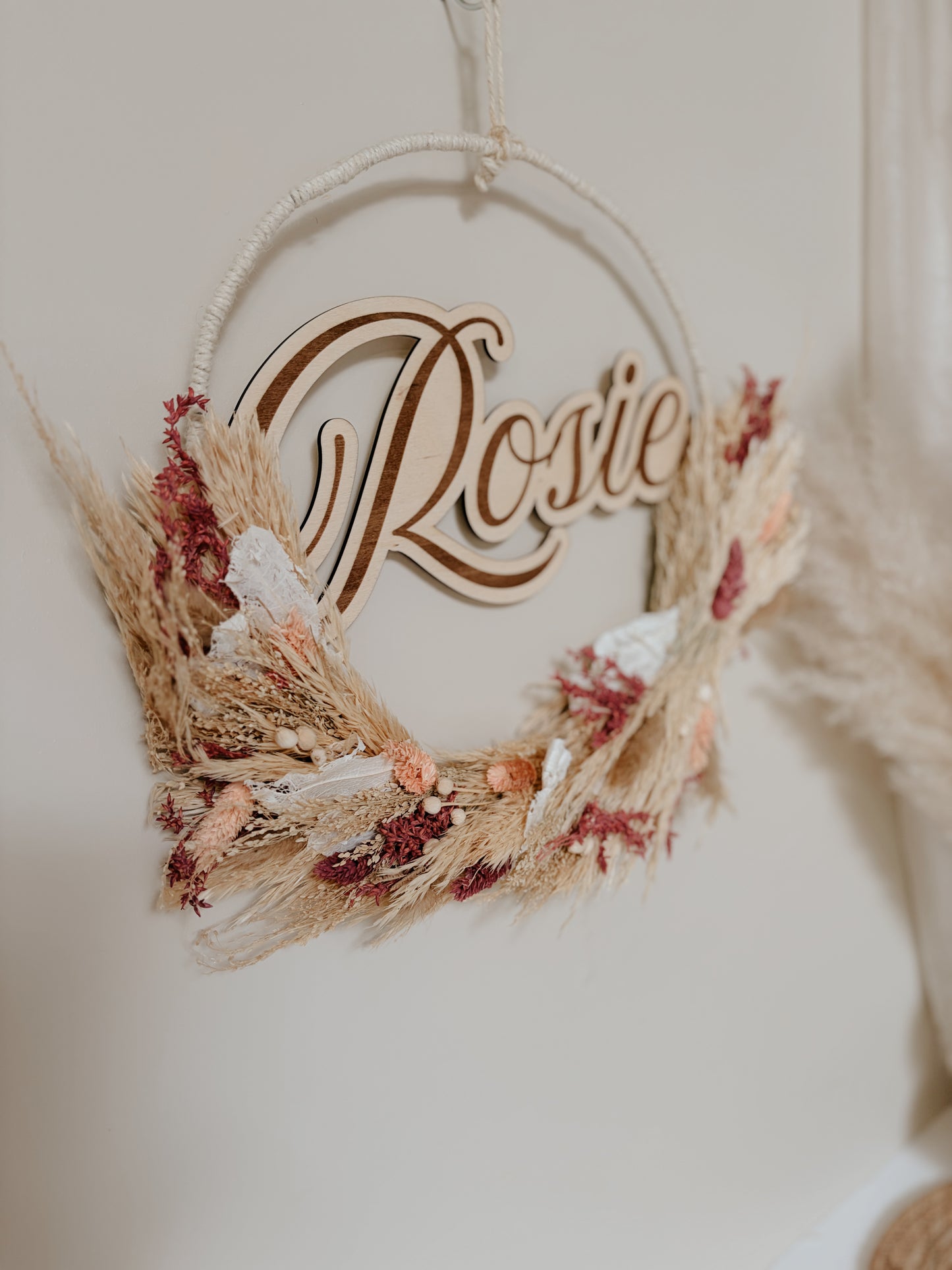 Couronne de fleurs séchées prénom